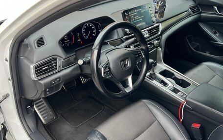Honda Accord IX рестайлинг, 2018 год, 1 800 000 рублей, 8 фотография