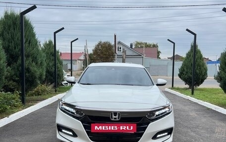 Honda Accord IX рестайлинг, 2018 год, 1 800 000 рублей, 2 фотография