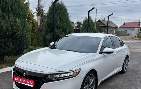 Honda Accord IX рестайлинг, 2018 год, 1 800 000 рублей, 4 фотография