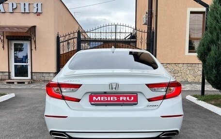Honda Accord IX рестайлинг, 2018 год, 1 800 000 рублей, 5 фотография