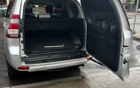 Toyota Land Cruiser Prado 150 рестайлинг 2, 2013 год, 2 900 000 рублей, 7 фотография