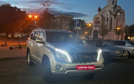 Toyota Land Cruiser Prado 150 рестайлинг 2, 2013 год, 2 900 000 рублей, 2 фотография