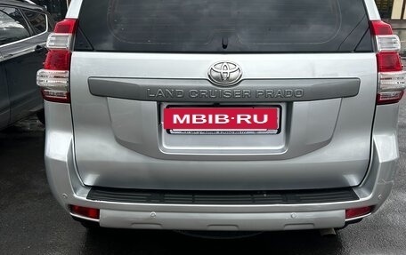 Toyota Land Cruiser Prado 150 рестайлинг 2, 2013 год, 2 900 000 рублей, 8 фотография