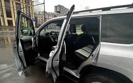 Toyota Land Cruiser Prado 150 рестайлинг 2, 2013 год, 2 900 000 рублей, 16 фотография