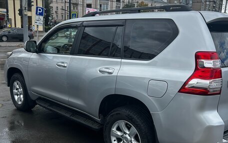 Toyota Land Cruiser Prado 150 рестайлинг 2, 2013 год, 2 900 000 рублей, 14 фотография