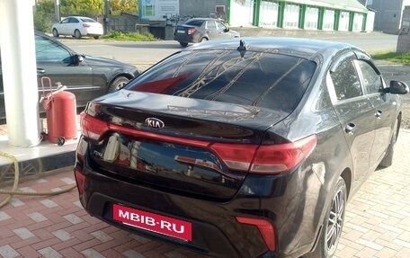 KIA Rio IV, 2018 год, 850 000 рублей, 3 фотография