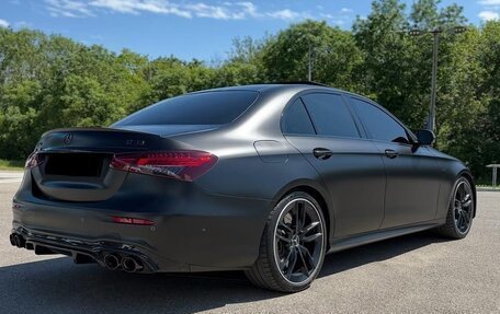 Mercedes-Benz E-Класс AMG, 2021 год, 8 100 000 рублей, 3 фотография