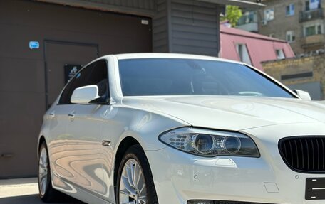 BMW 5 серия, 2011 год, 1 950 000 рублей, 5 фотография