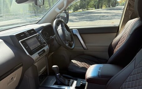 Toyota Land Cruiser Prado 150 рестайлинг 2, 2017 год, 4 100 000 рублей, 9 фотография