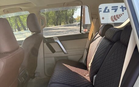 Toyota Land Cruiser Prado 150 рестайлинг 2, 2017 год, 4 100 000 рублей, 11 фотография