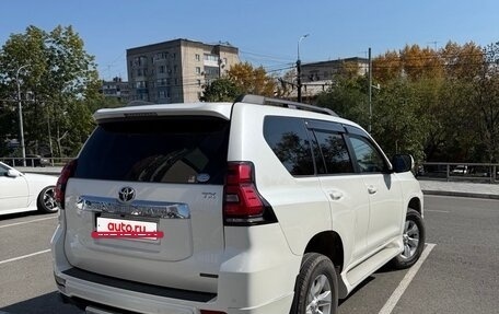 Toyota Land Cruiser Prado 150 рестайлинг 2, 2017 год, 4 100 000 рублей, 5 фотография