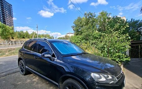 Volkswagen Touareg III, 2011 год, 2 100 000 рублей, 1 фотография