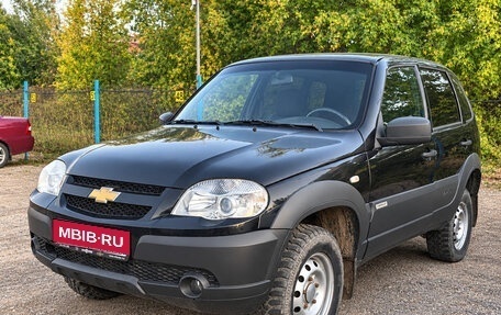 Chevrolet Niva I рестайлинг, 2017 год, 790 000 рублей, 1 фотография