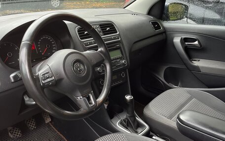 Volkswagen Polo VI (EU Market), 2011 год, 550 000 рублей, 5 фотография
