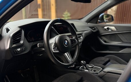 BMW 1 серия, 2021 год, 2 500 000 рублей, 9 фотография
