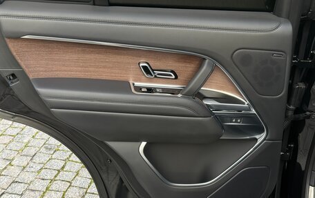 Land Rover Range Rover IV рестайлинг, 2025 год, 18 750 000 рублей, 16 фотография