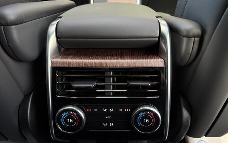 Land Rover Range Rover IV рестайлинг, 2025 год, 18 750 000 рублей, 23 фотография