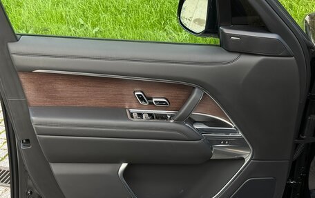 Land Rover Range Rover IV рестайлинг, 2025 год, 18 750 000 рублей, 30 фотография