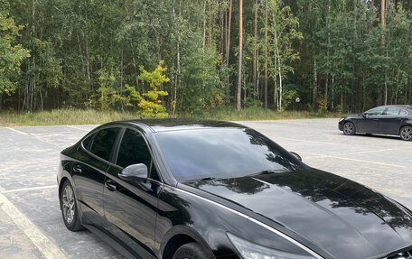 Hyundai Sonata VIII, 2020 год, 2 240 000 рублей, 2 фотография