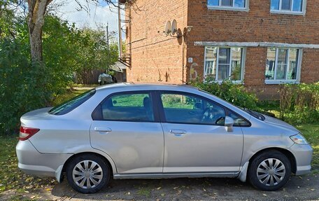 Honda Fit Aria, 2003 год, 235 000 рублей, 2 фотография