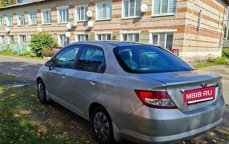 Honda Fit Aria, 2003 год, 235 000 рублей, 9 фотография
