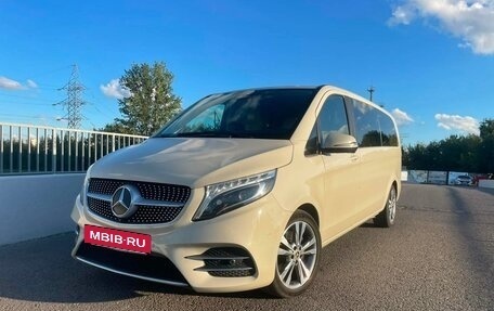 Mercedes-Benz V-Класс, 2020 год, 4 500 000 рублей, 4 фотография