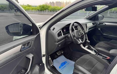 Volkswagen T-Roc I, 2022 год, 1 499 017 рублей, 8 фотография