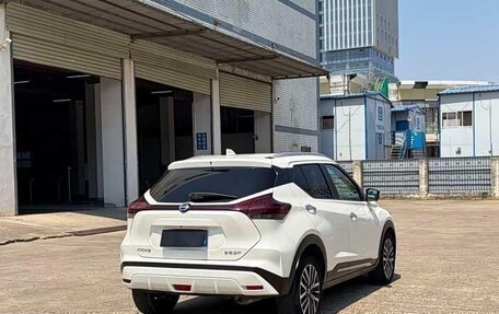 Nissan Kicks I, 2023 год, 1 200 000 рублей, 5 фотография