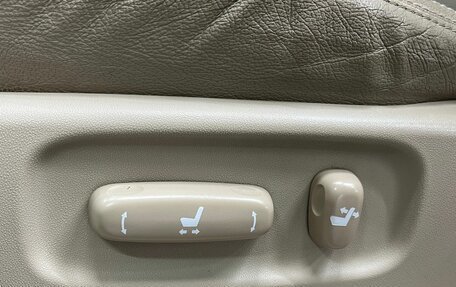Toyota Land Cruiser Prado 120 рестайлинг, 2008 год, 2 199 900 рублей, 15 фотография