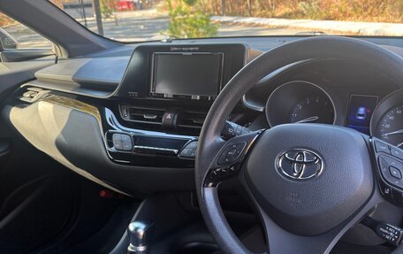 Toyota C-HR I рестайлинг, 2019 год, 1 550 000 рублей, 12 фотография