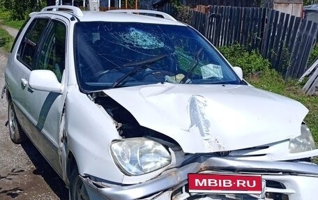 Toyota Raum I, 1998 год, 100 000 рублей, 1 фотография