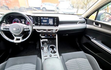 KIA K5, 2020 год, 2 300 000 рублей, 6 фотография