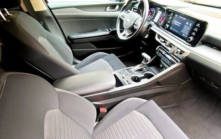 KIA K5, 2020 год, 2 300 000 рублей, 7 фотография