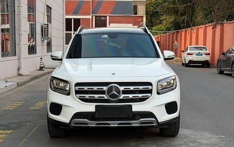 Mercedes-Benz GLB, 2022 год, 2 582 000 рублей, 2 фотография