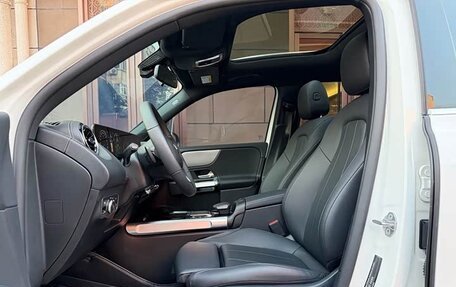 Mercedes-Benz GLB, 2022 год, 2 582 000 рублей, 18 фотография