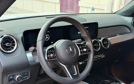 Mercedes-Benz GLB, 2022 год, 2 582 000 рублей, 15 фотография