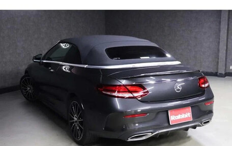 Mercedes-Benz C-Класс, 2019 год, 2 450 000 рублей, 15 фотография