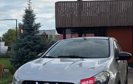 Nissan Qashqai, 2010 год, 1 000 000 рублей, 2 фотография