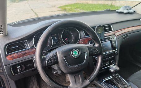 Skoda Superb III рестайлинг, 2011 год, 890 000 рублей, 7 фотография