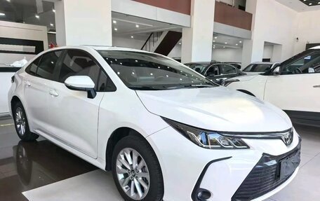 Toyota Corolla, 2023 год, 1 990 000 рублей, 1 фотография