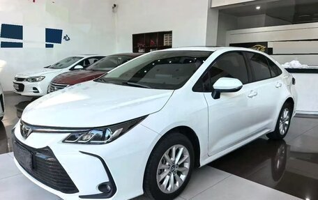 Toyota Corolla, 2023 год, 1 990 000 рублей, 3 фотография