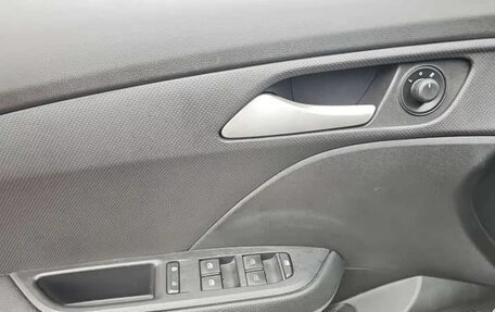 Chevrolet Monza, 2019 год, 950 700 рублей, 16 фотография