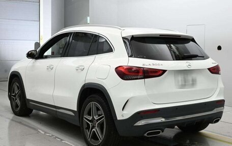 Mercedes-Benz GLA, 2023 год, 2 570 000 рублей, 3 фотография