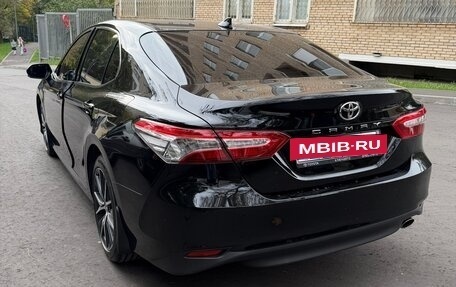 Toyota Camry, 2021 год, 2 680 000 рублей, 4 фотография