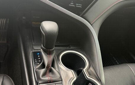 Toyota Camry, 2021 год, 2 680 000 рублей, 17 фотография