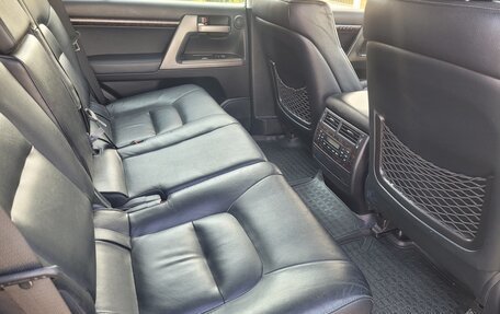 Toyota Land Cruiser 200, 2011 год, 4 150 000 рублей, 16 фотография