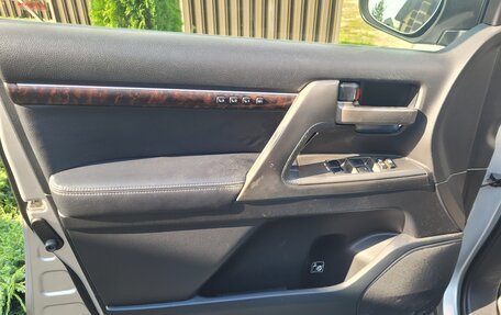 Toyota Land Cruiser 200, 2011 год, 4 150 000 рублей, 11 фотография