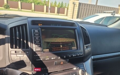 Toyota Land Cruiser 200, 2011 год, 4 150 000 рублей, 13 фотография