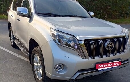 Toyota Land Cruiser Prado 150 рестайлинг 2, 2013 год, 3 200 000 рублей, 2 фотография