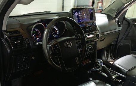 Toyota Land Cruiser Prado 150 рестайлинг 2, 2013 год, 3 200 000 рублей, 9 фотография